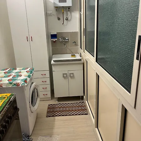 Little House On The Sea Apartment