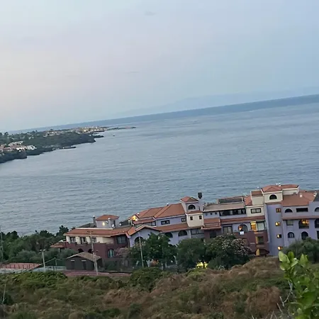 Little House On The Sea * أتشيريالي